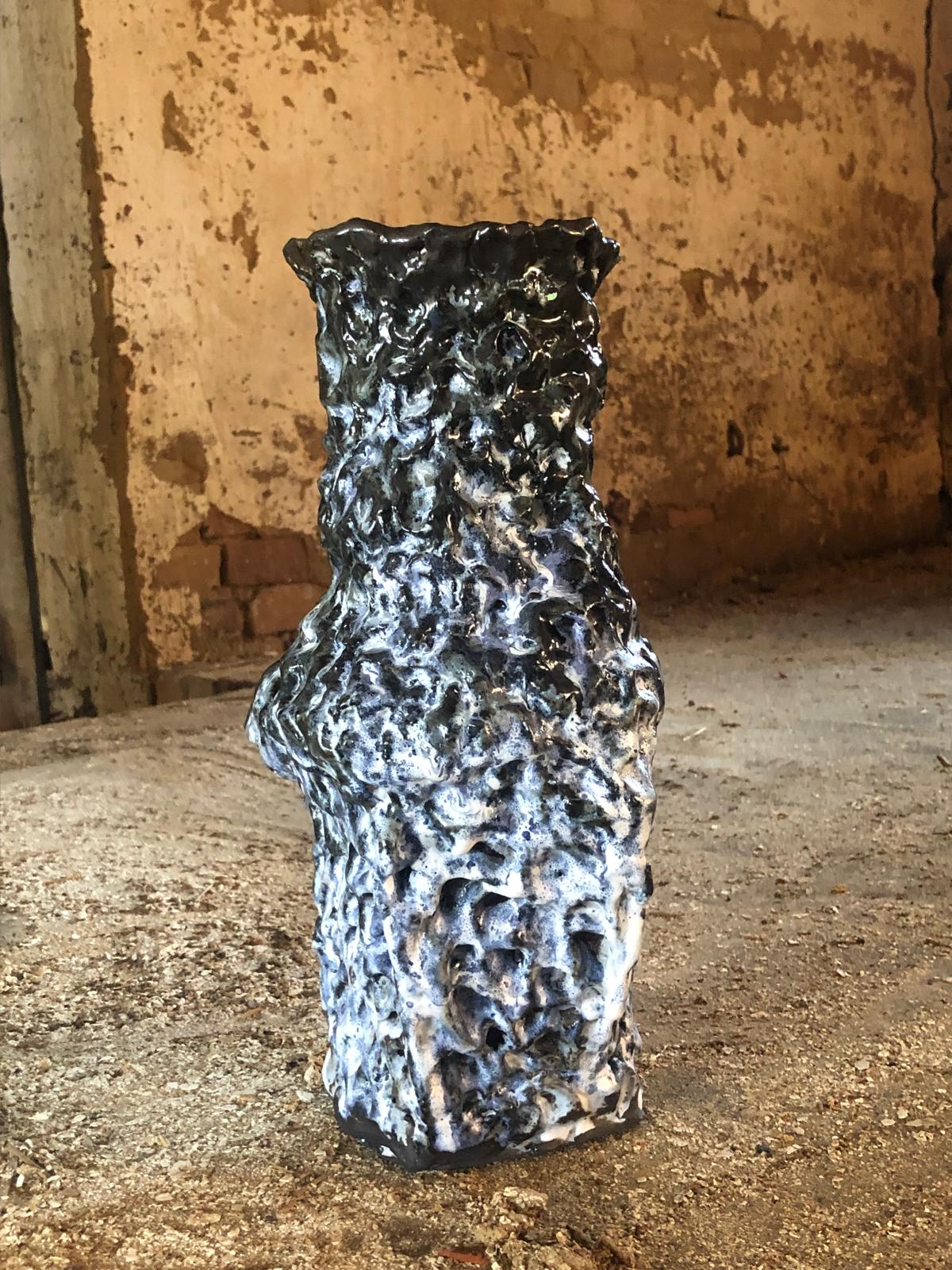 VASE BLUE GREEN WHITE